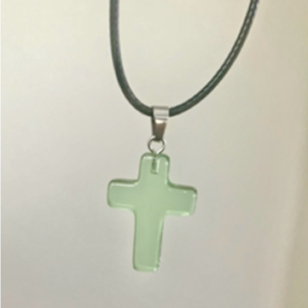 Translucent Green Cross Pendant Necklace - Picture 3 of 12